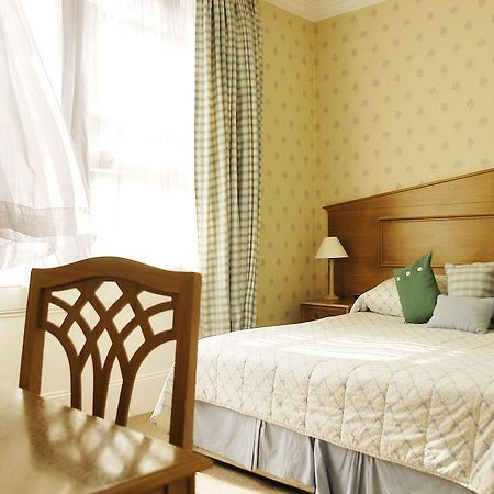 Astons Apartments London Bilik gambar