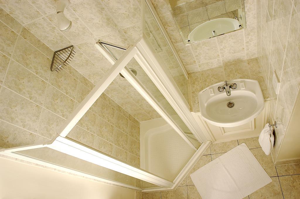 Astons Apartments London Bilik gambar